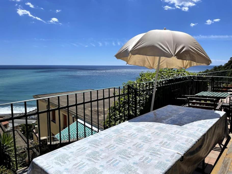 Ocean View Villa With Fast Wi-Fi And Elevator To Town Levanto Exterior photo